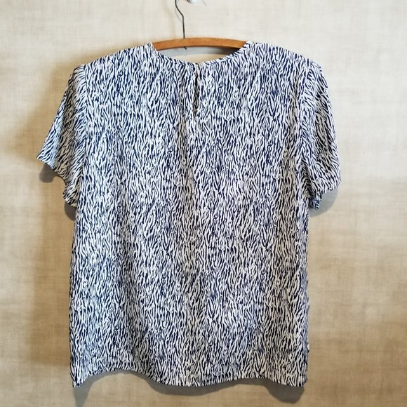 PENBROOK LANE WOMENS SHORT SLEEVE CAREER BLOUSE - Picture 2 of 5